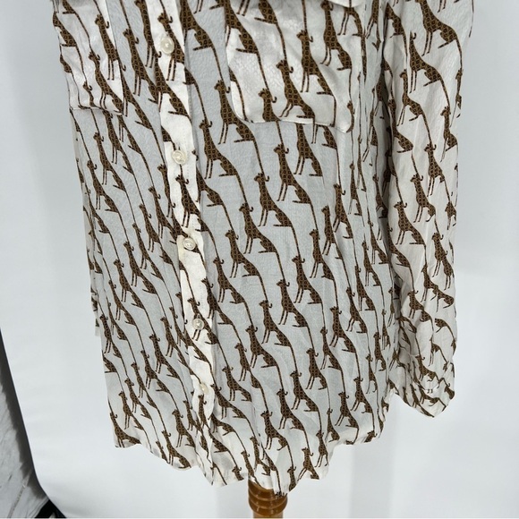 Chicos Whimsy Cheetah Blouse Shirt - Picture 6 of 16